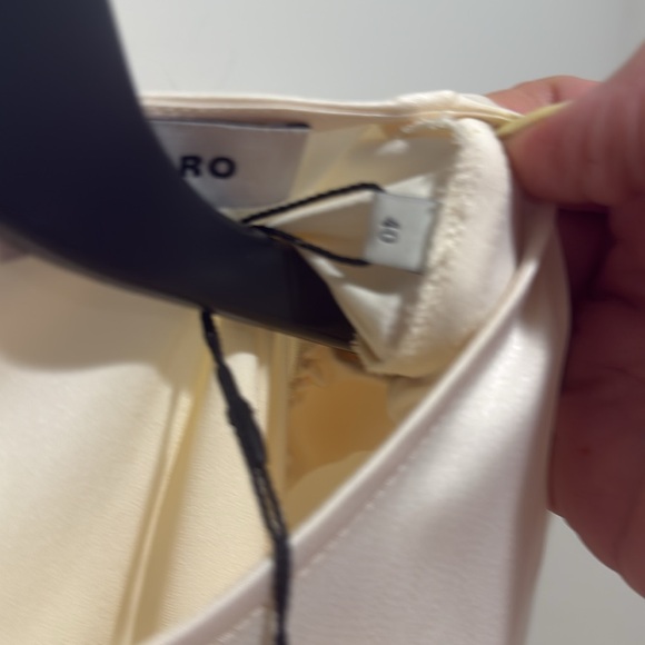 SANDRO dress NWT ivory size 40 - Picture 4 of 7